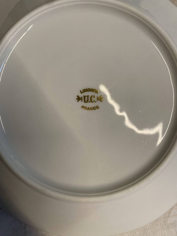 Service de table vintage porcelaine de Limoges blanc liseré or