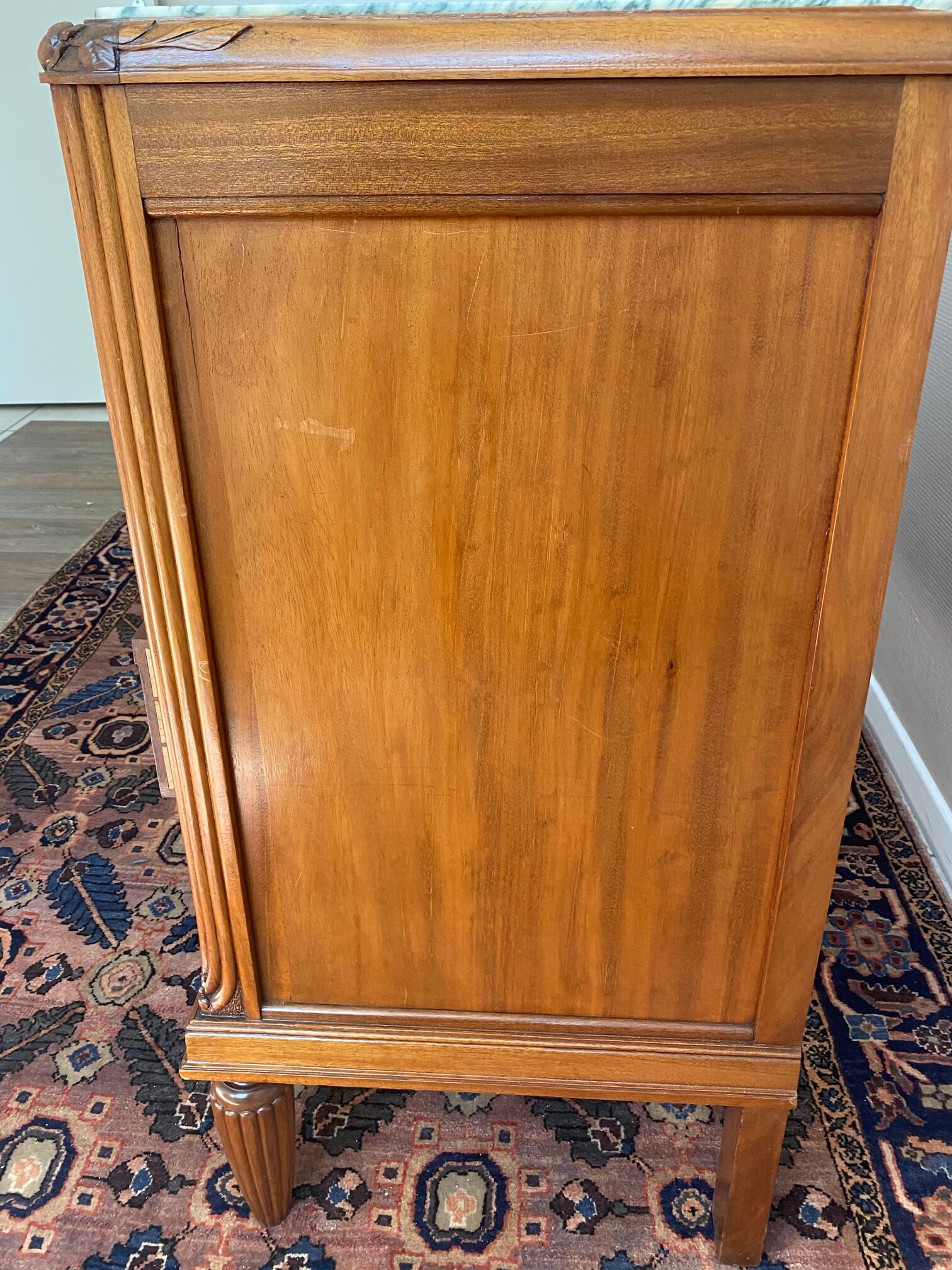 Dresser art deco top green veined marble