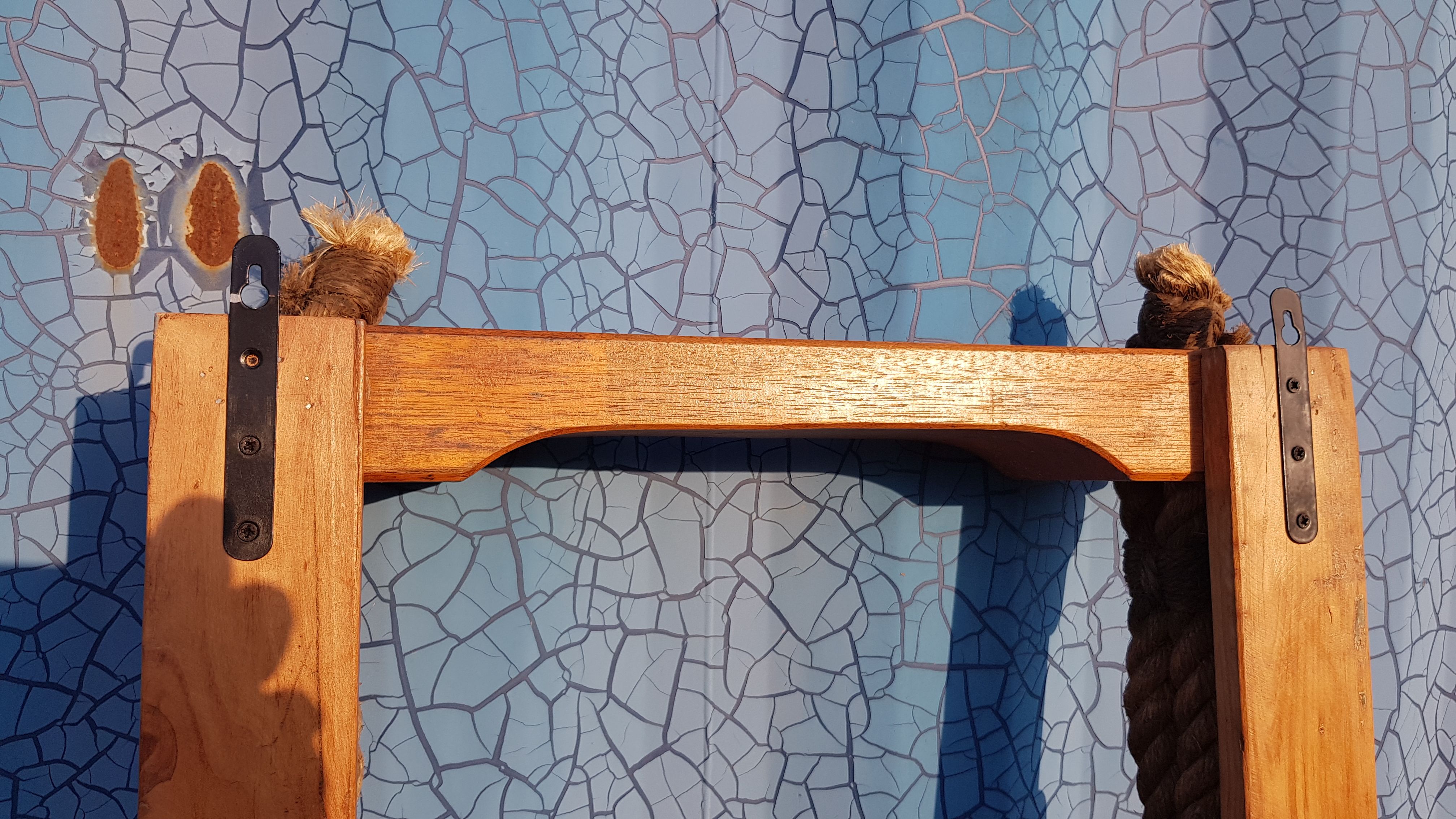 Boat shelf 4 levels of wood and rope