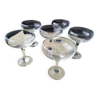 6 Large champagne glasses in plain glass or for starter or dessert