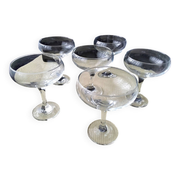 6 large champagne glasses in plain glass for starters or dessert.