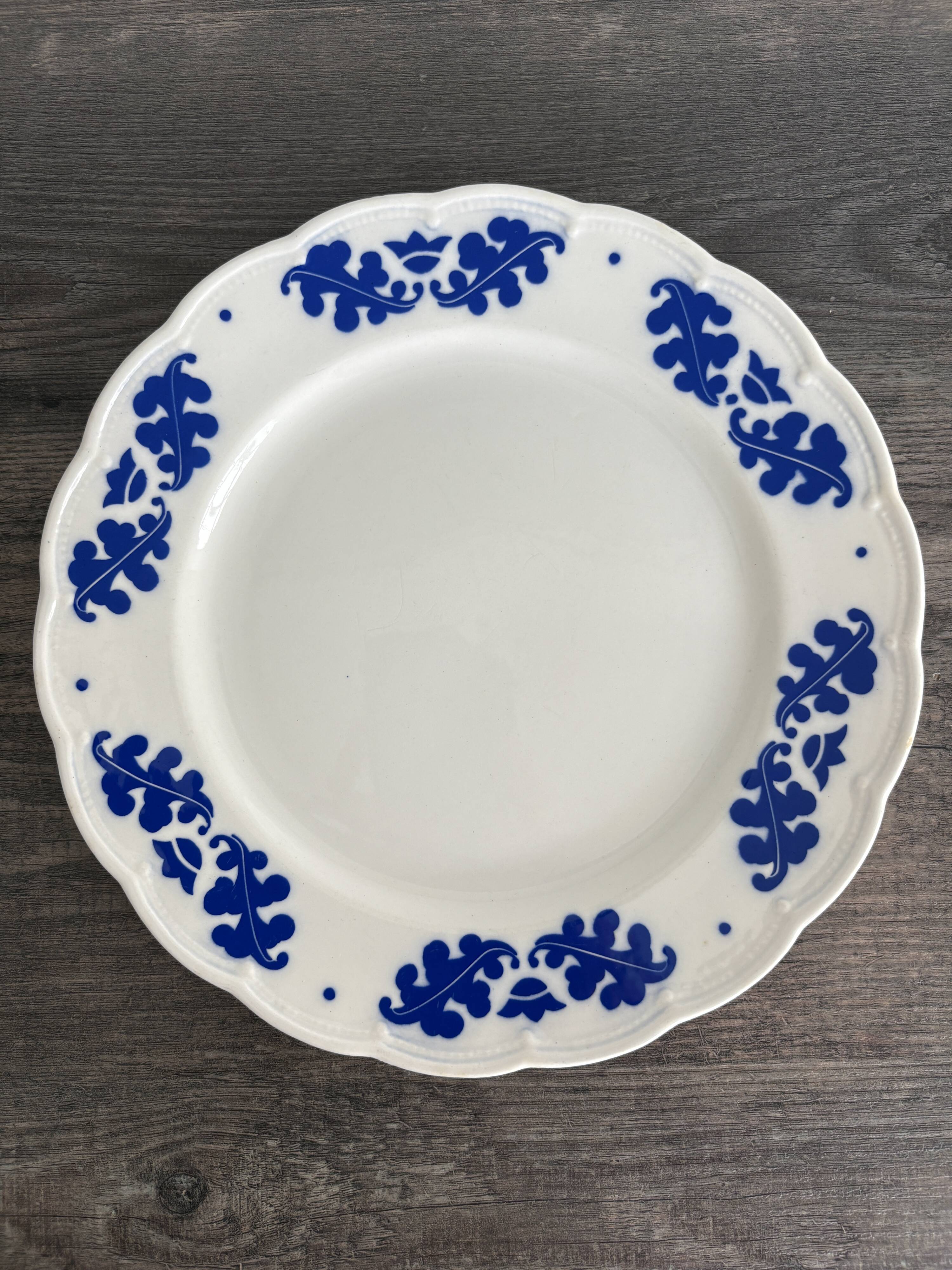 Set of 5 boch la louvière dinner plates