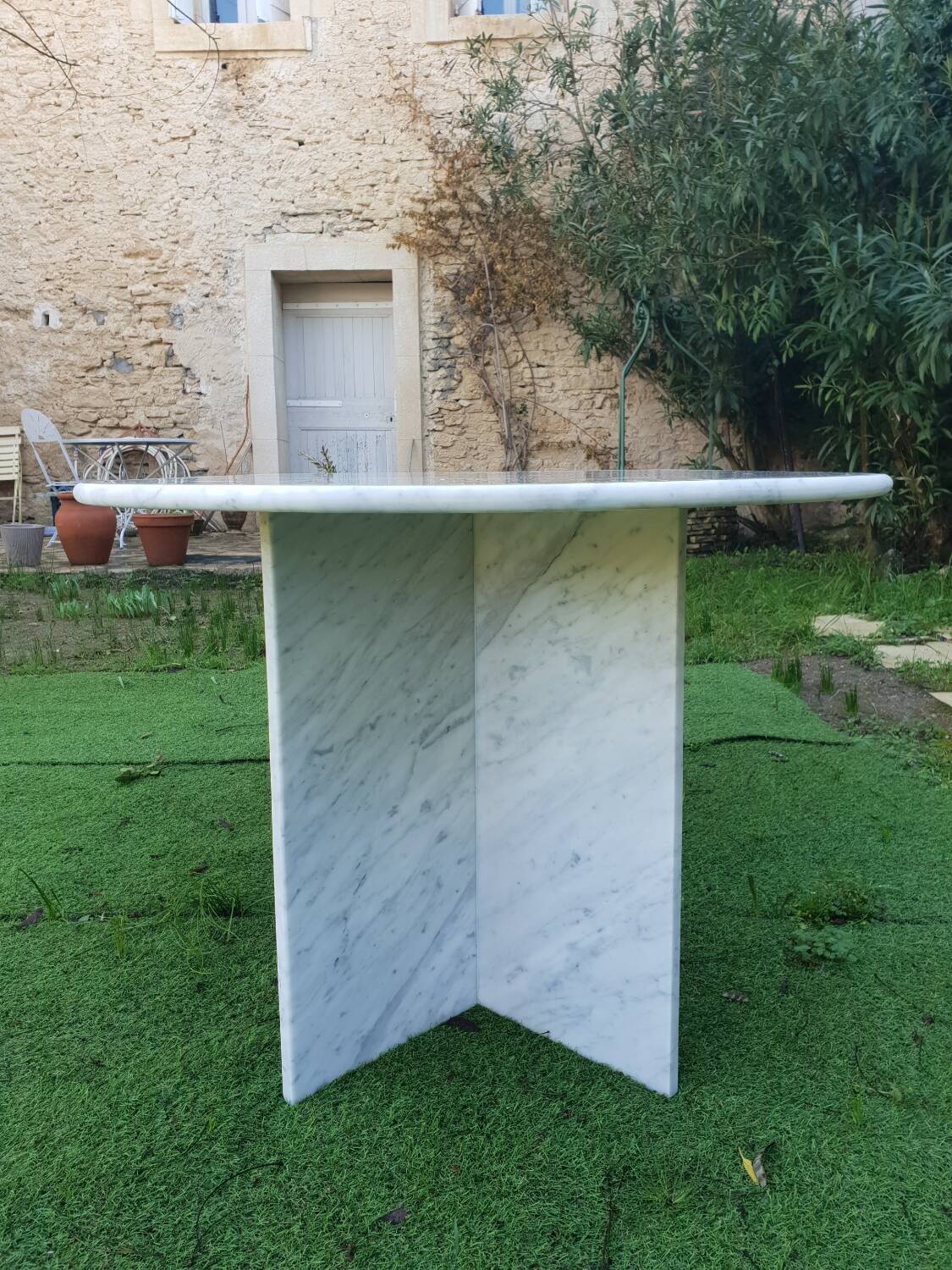Marble dining table 1980
