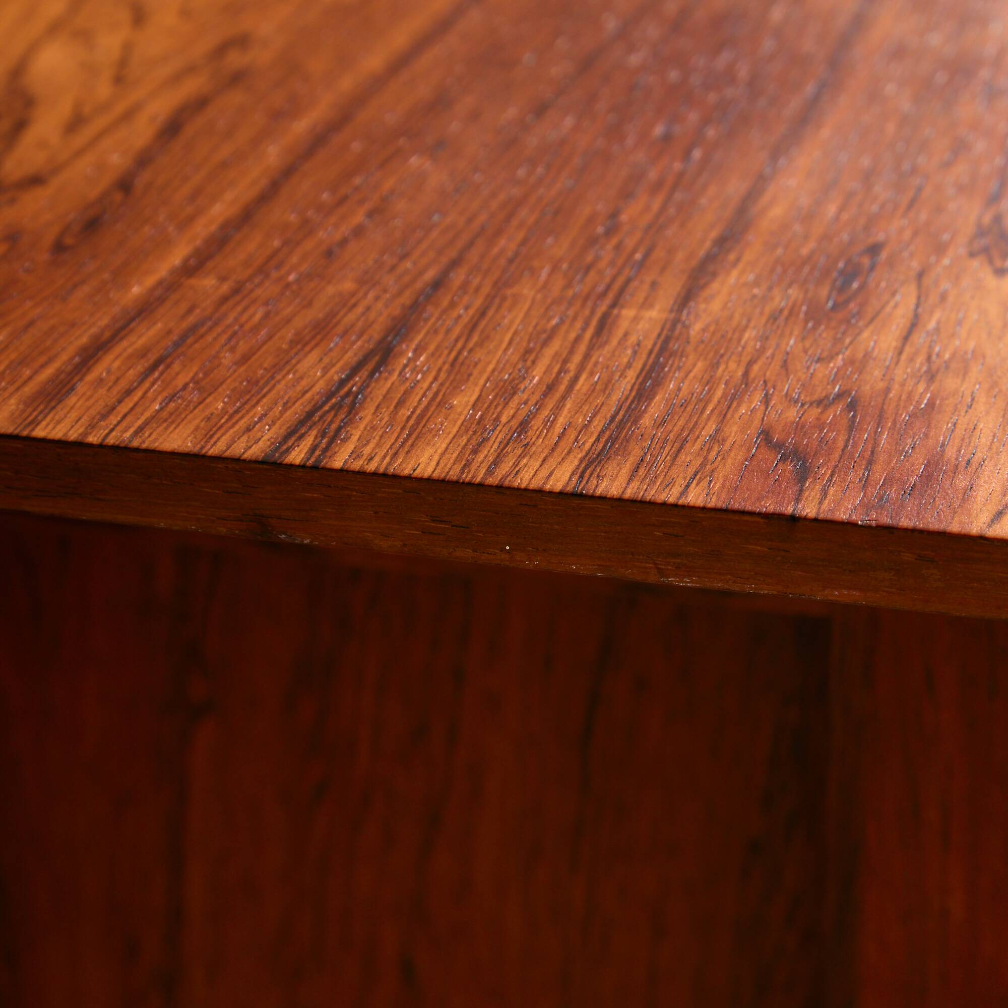 Model 207 rosewood desk by Arne Vodder