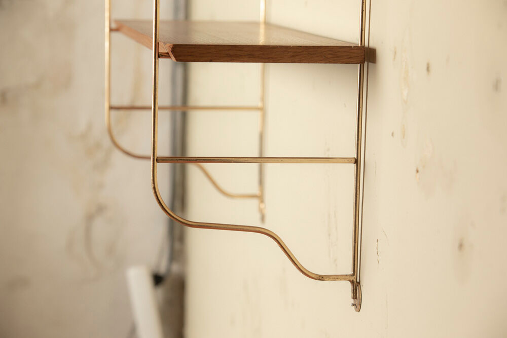 Modular shelves gilded thong