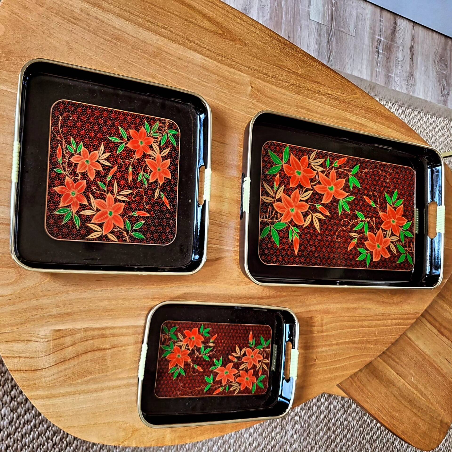 Set of Three Japanese Lacquered Plastic Trays ESIA 1970s