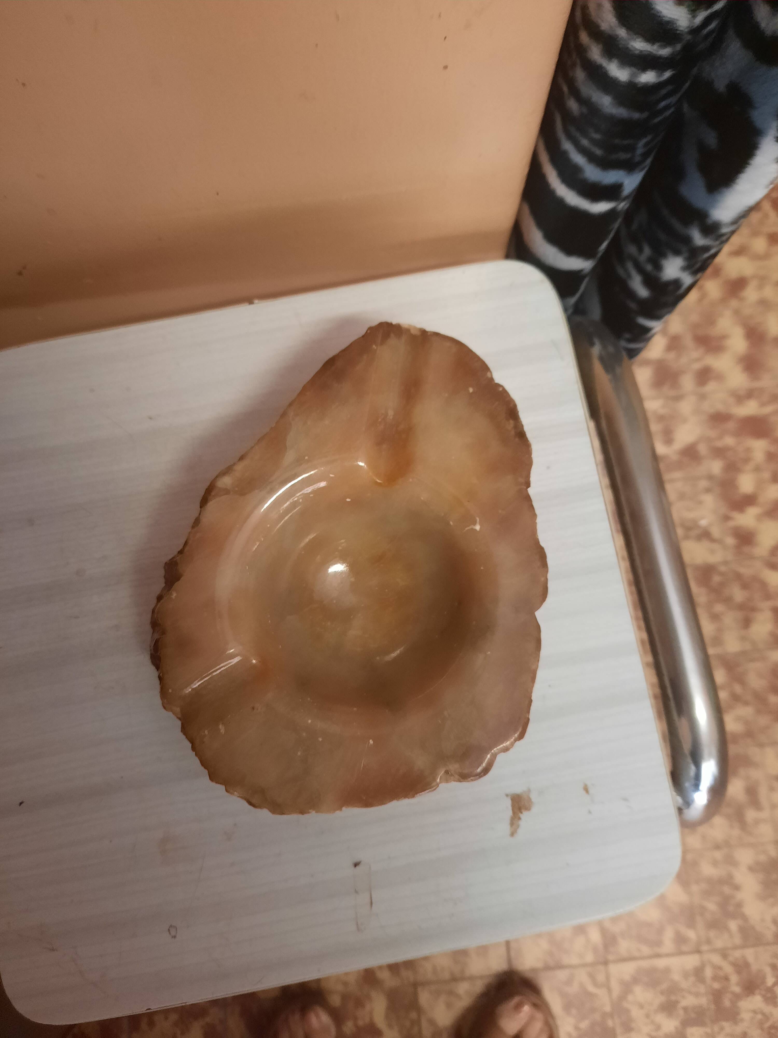 Cendrier en albâtre vintage