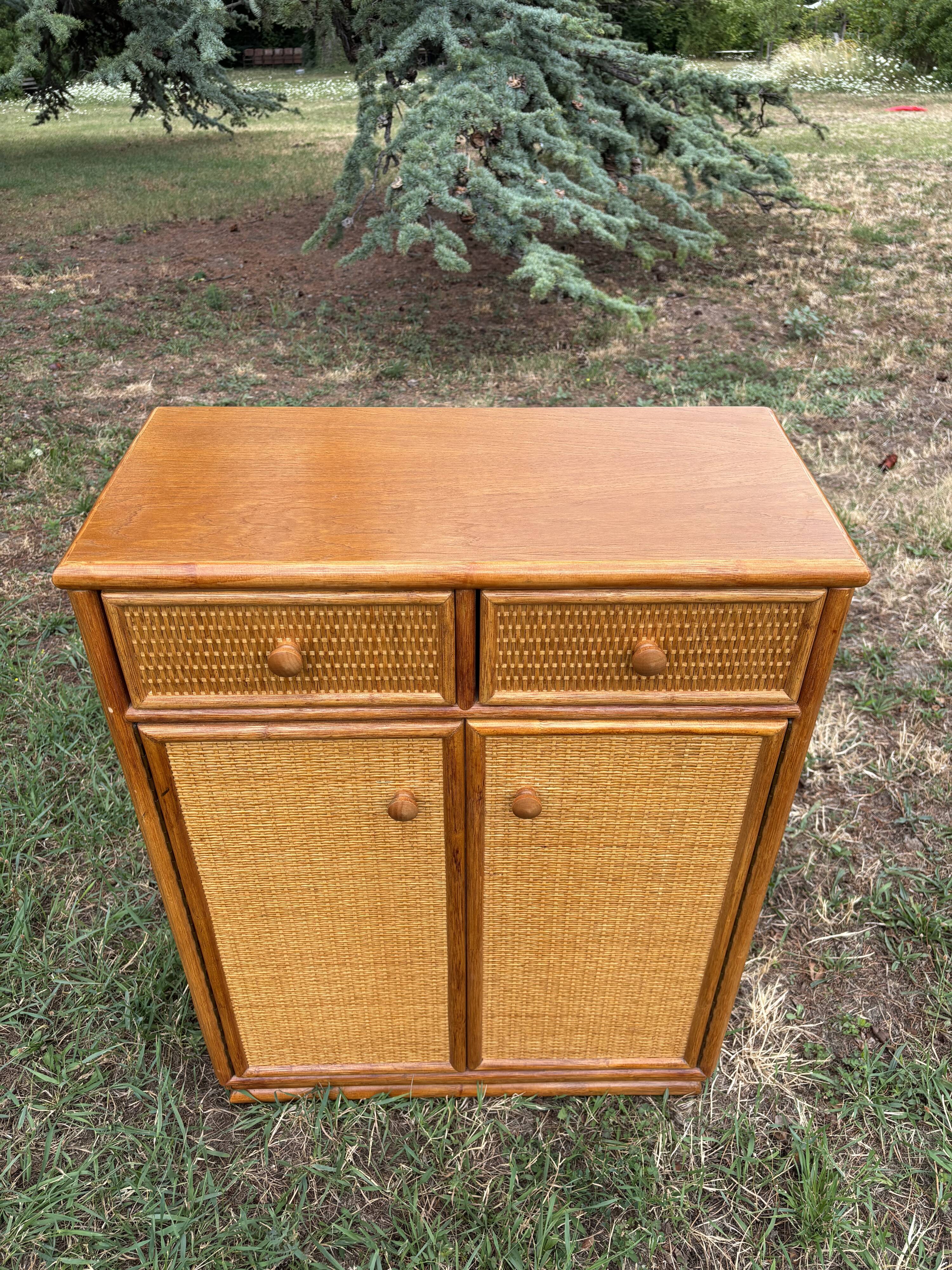 Meuble de rangement rotin vintage 1960