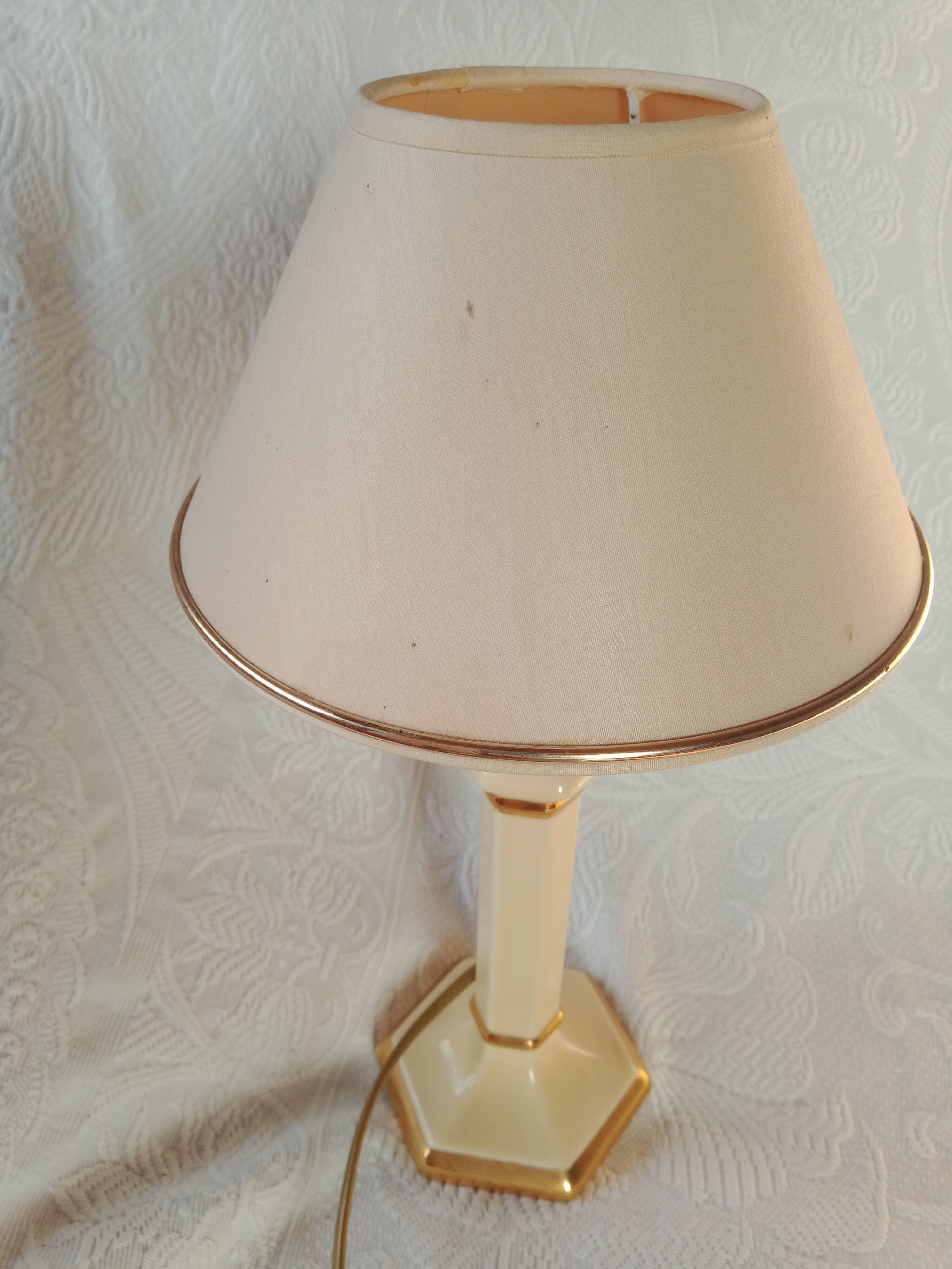 Louis Drimmer - Cream & gilded earthenware table lamp