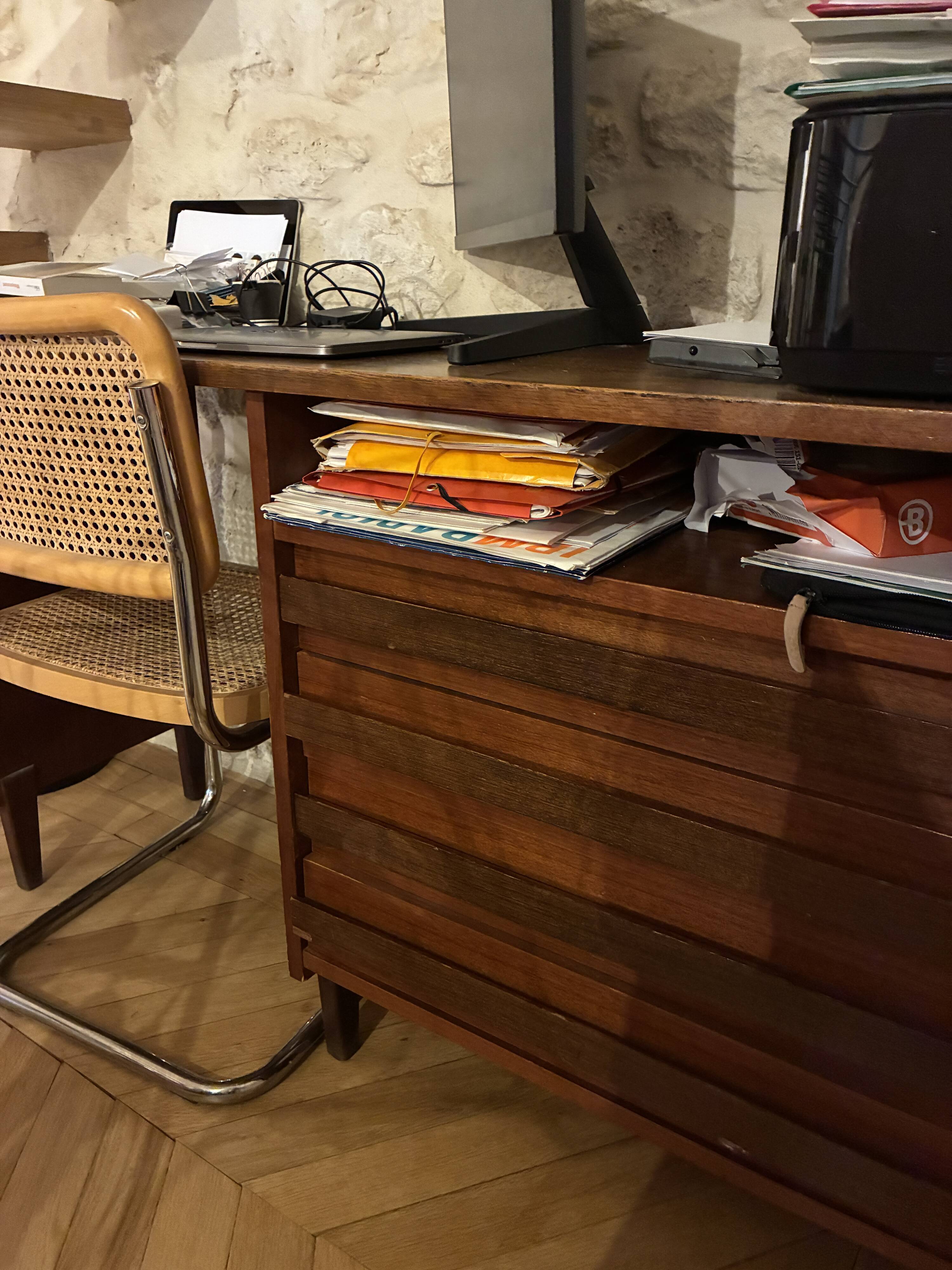 1960s desk. Very good overall condition.