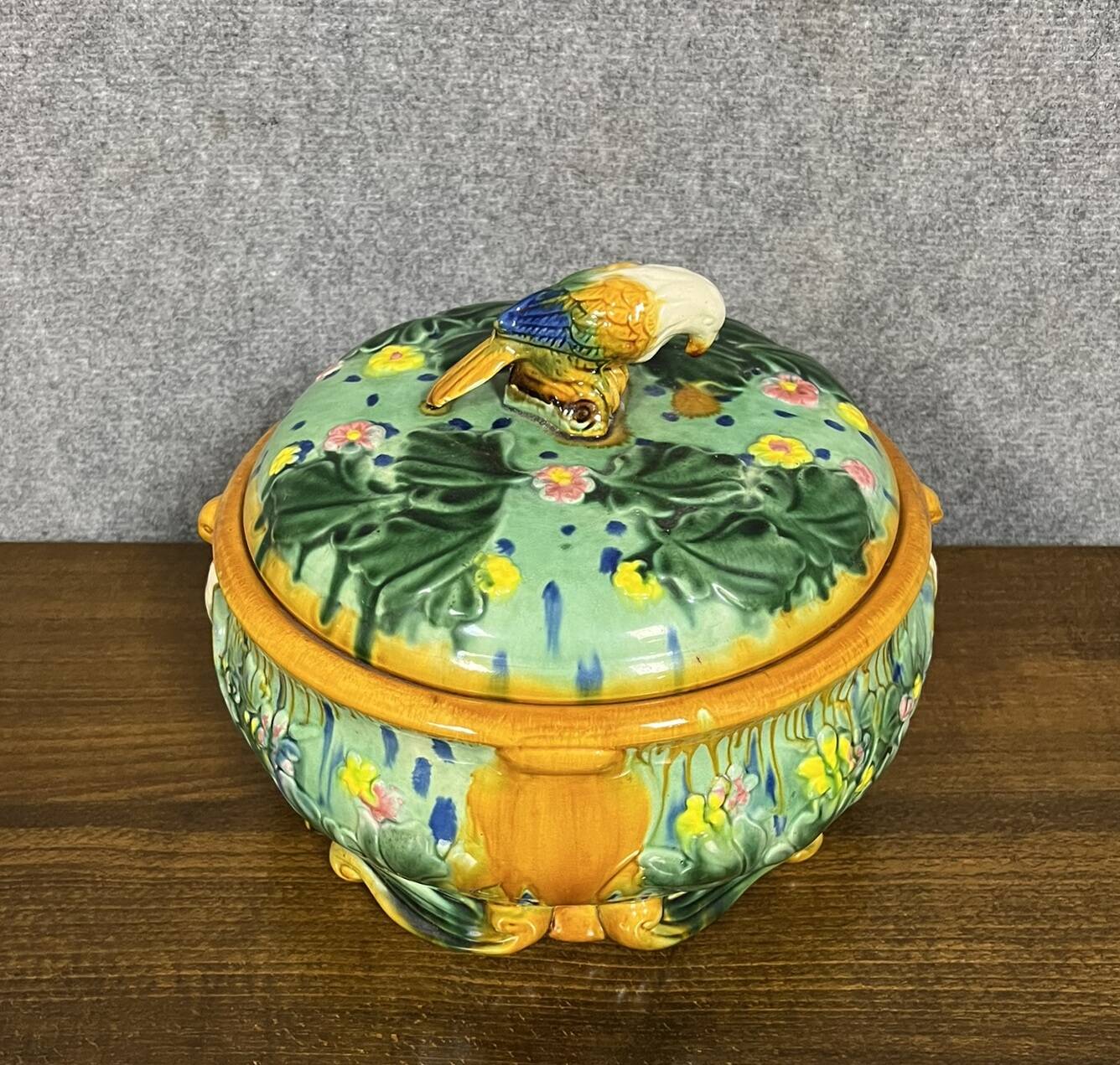 Soup tureen with parrot in colored slip from the mid-20th century