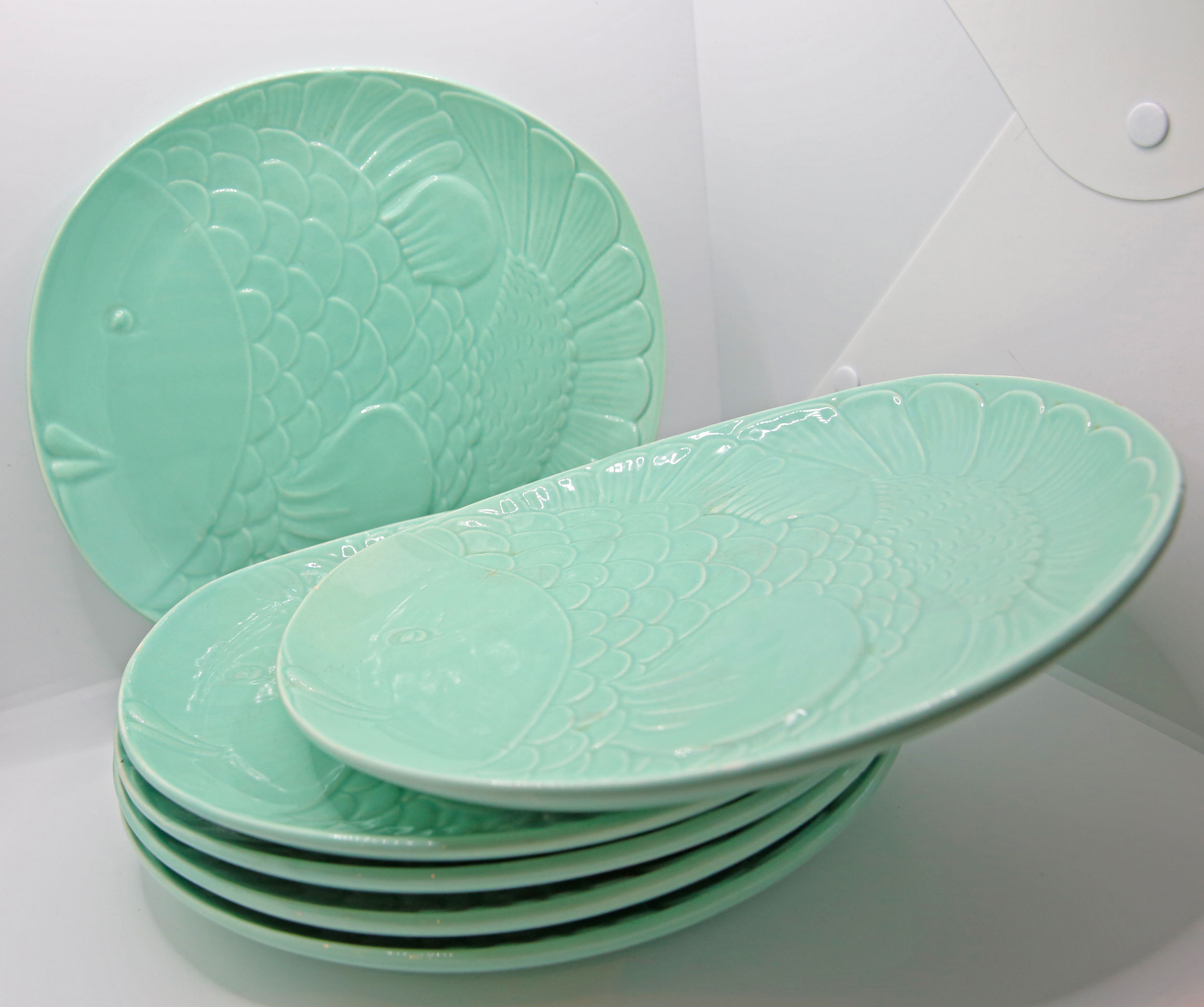 Set of 6 XL fish plates in sky blue earthenware