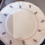 Lot de 7 assiettes et un plat Diguoin