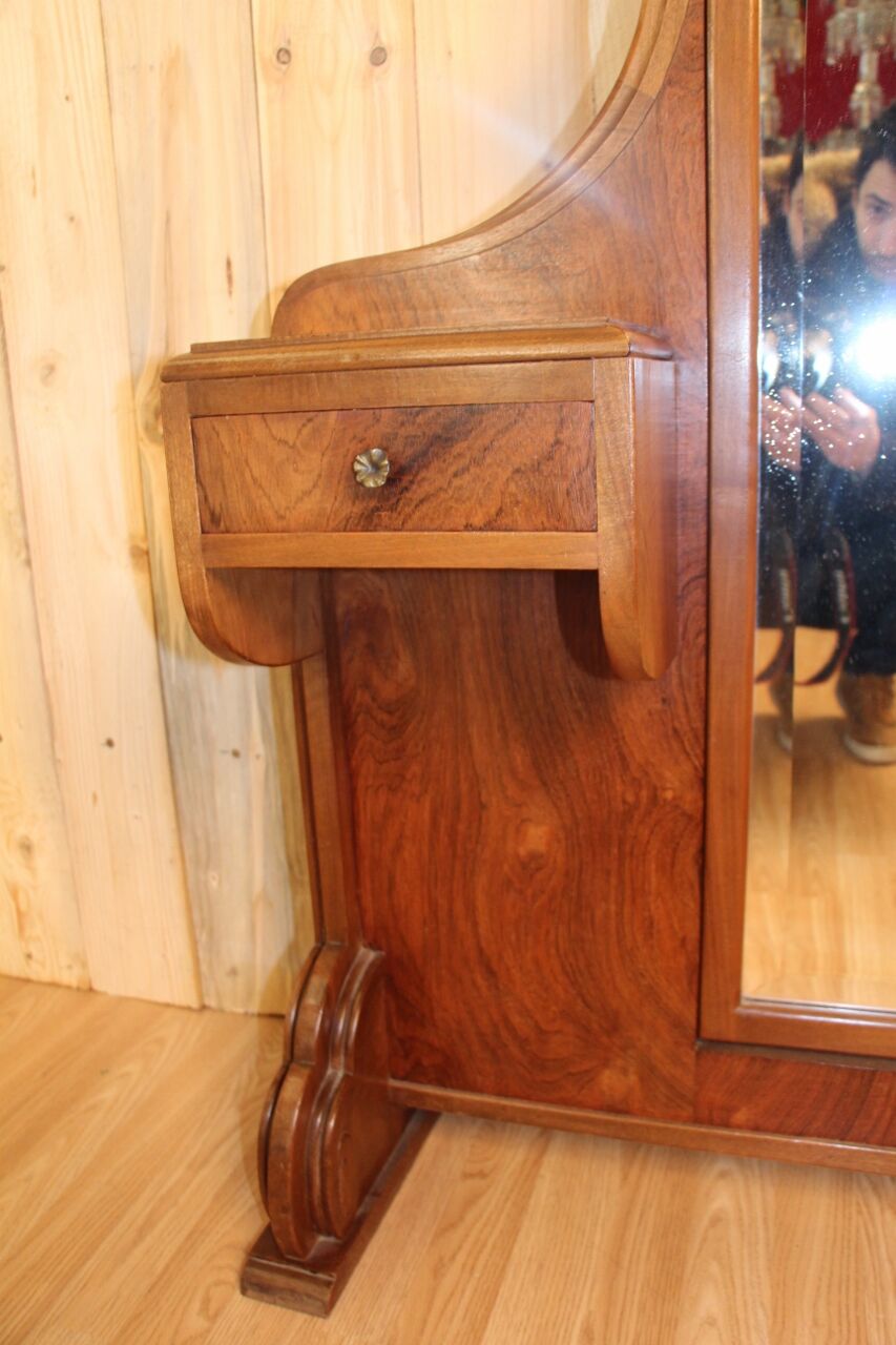 Gauthier Poinsignon Art Deco psyche hairdresser