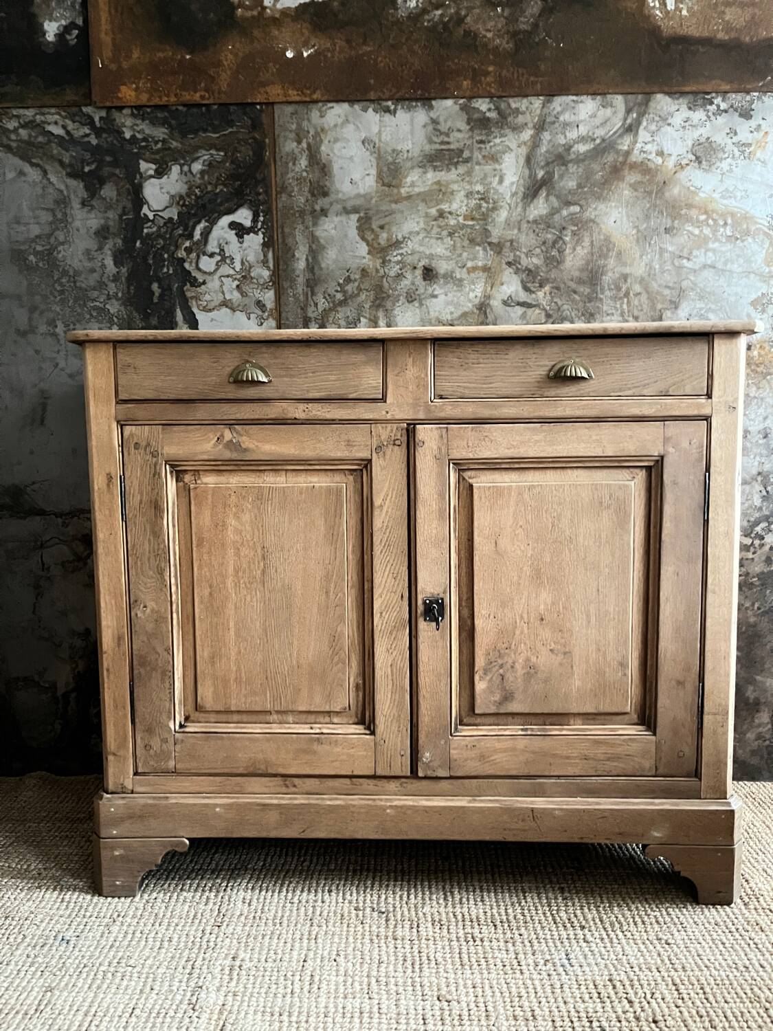 Parisian buffet in raw wood