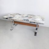 Table basse vintage en marbre et chrome 1970