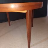 Scandinavian table