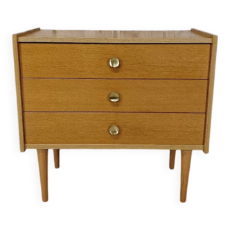 Vintage small-sized chest of drawers