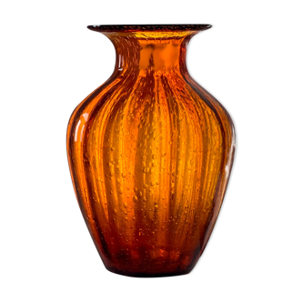 Amber vase 1970