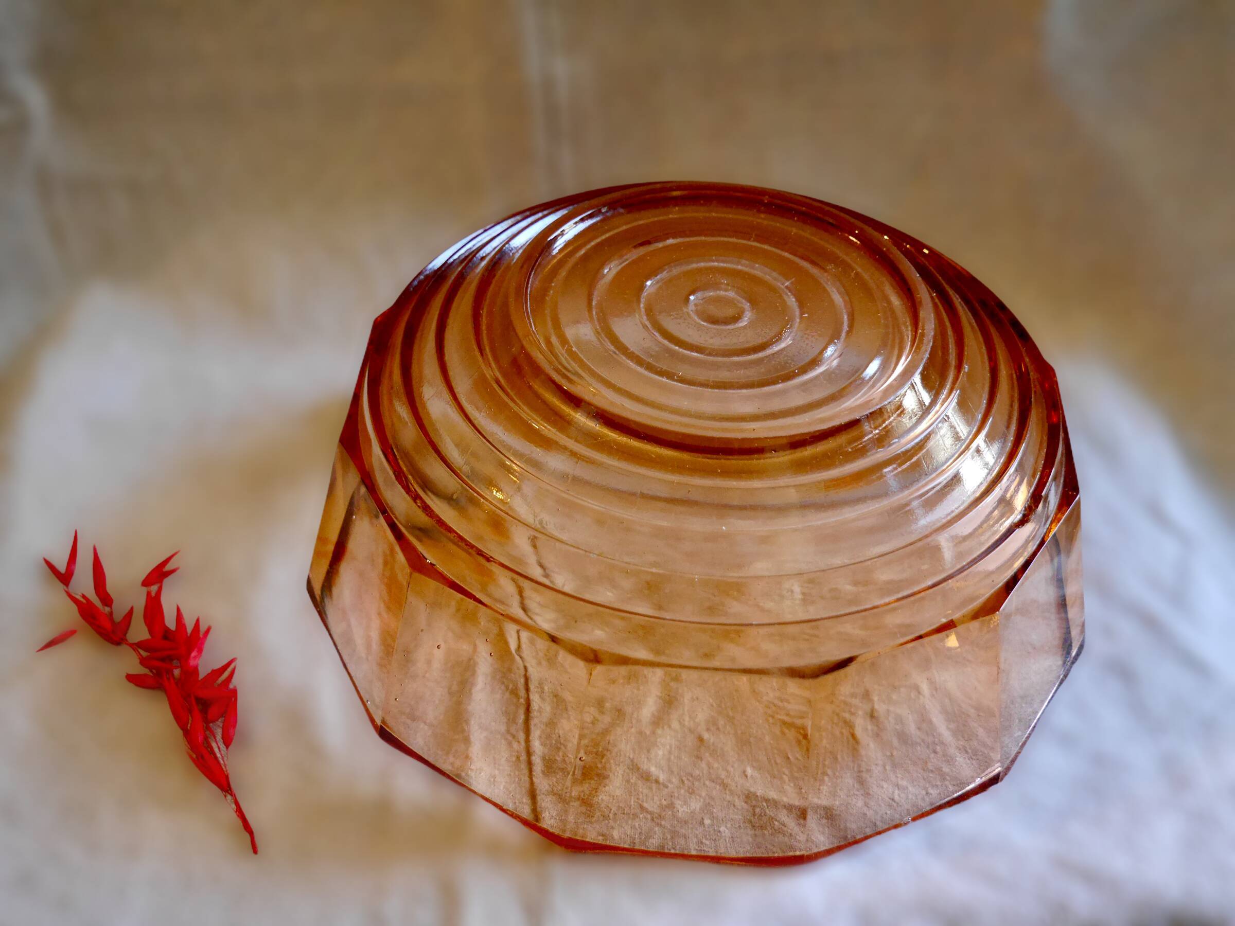 Saladier en verre rose