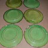 Series of 6 plates in earthenware with green glaze, Provence, France, end of the XIX th century