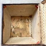 Square hat box