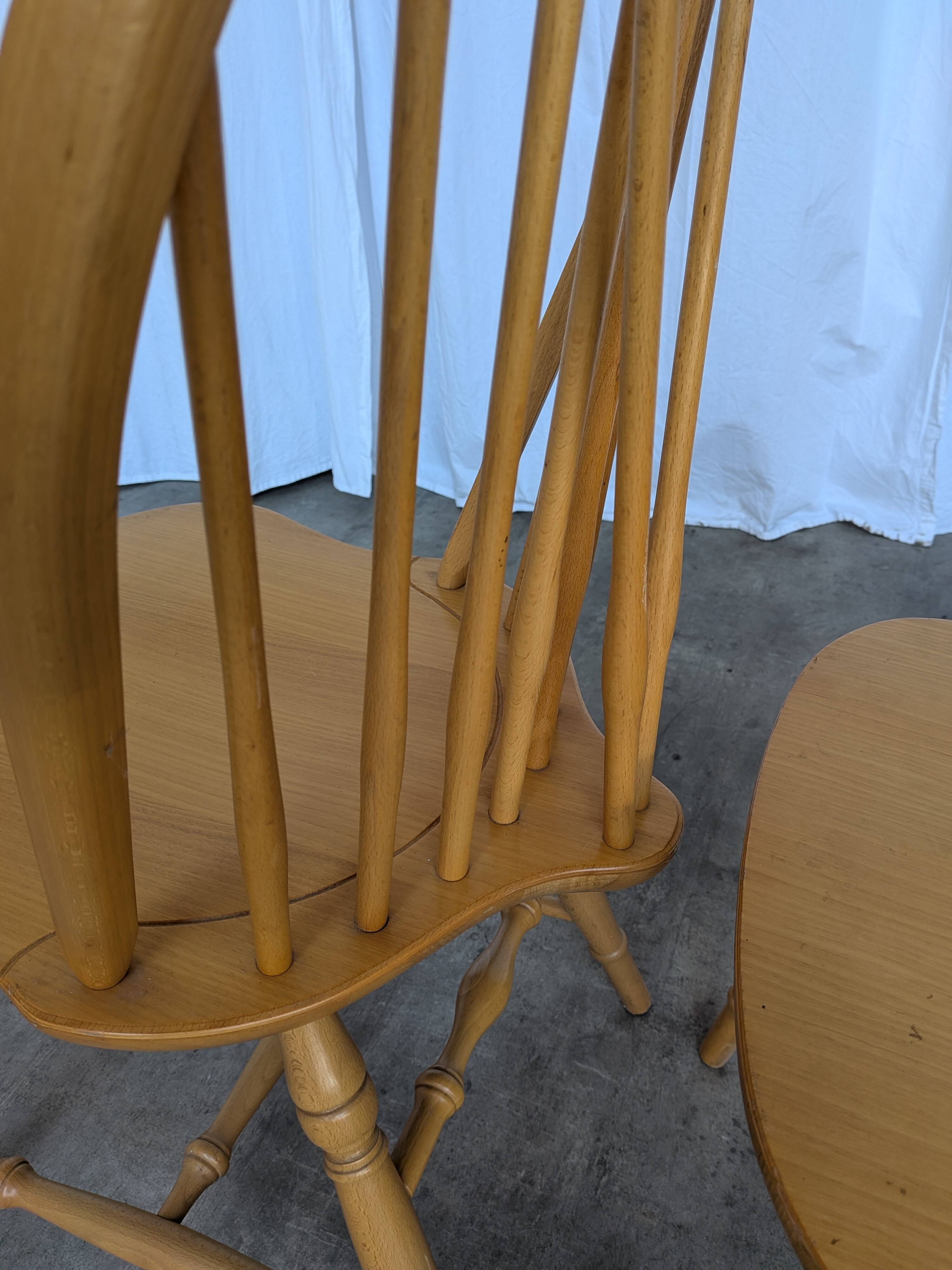 Vintage Windsor Style Dining Chair: Rustic Farmhouse Kitchen