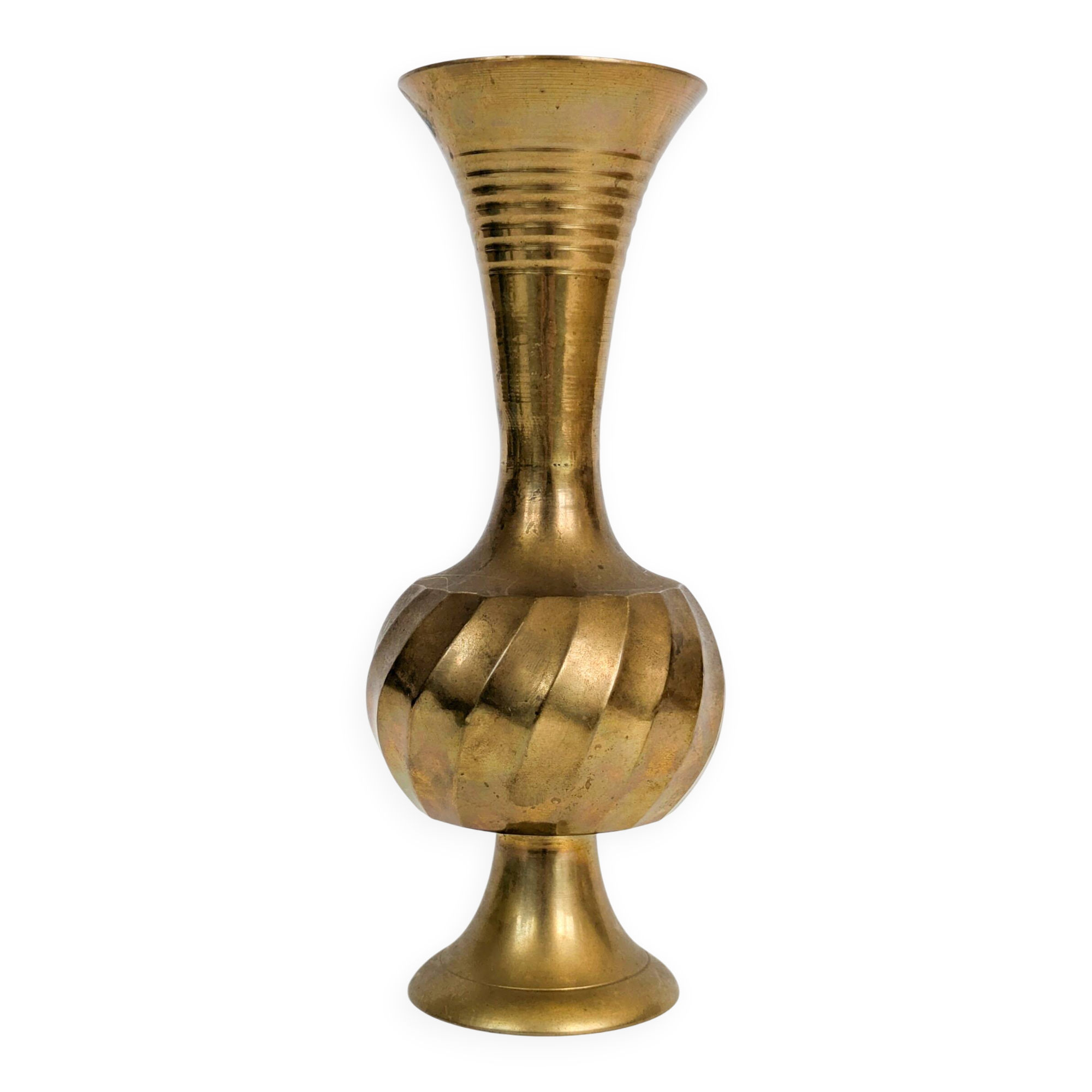 Solid brass Midcentury vase in trumpet shape with twisted details.