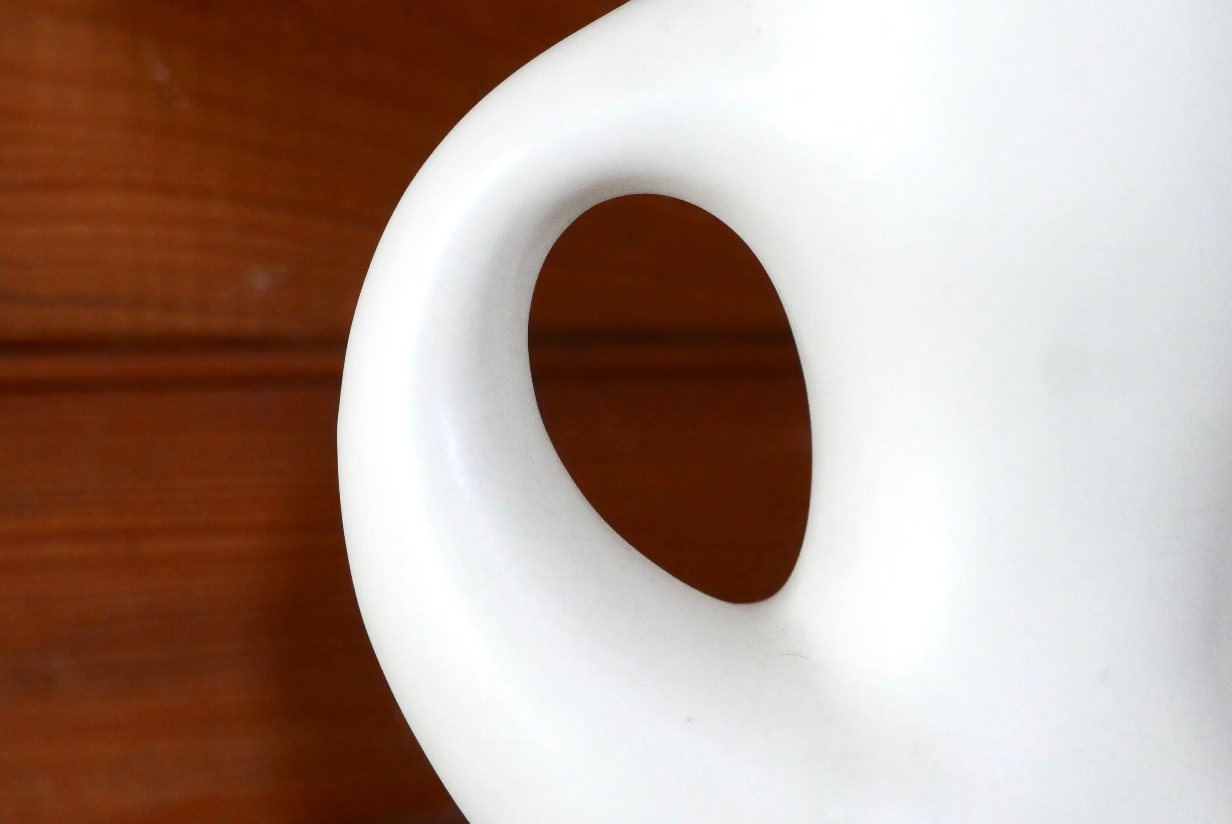 Revernay ceramic white lamp, raffia lampshade, 1950s