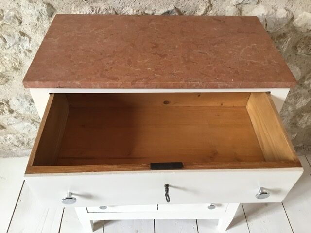 Parisian chest of drawers