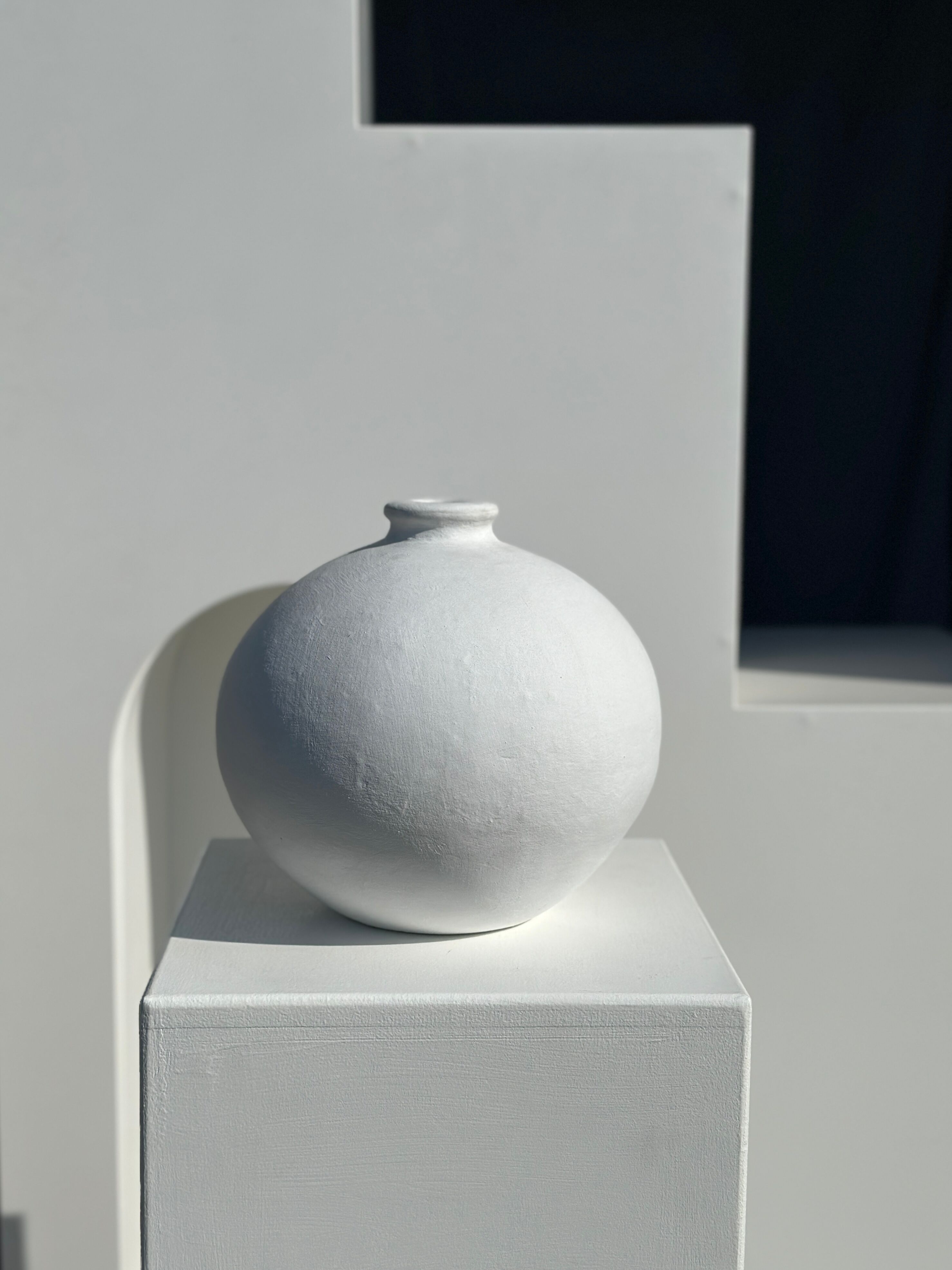 Handcrafted terracotta ball vase painted white H:24 D:26