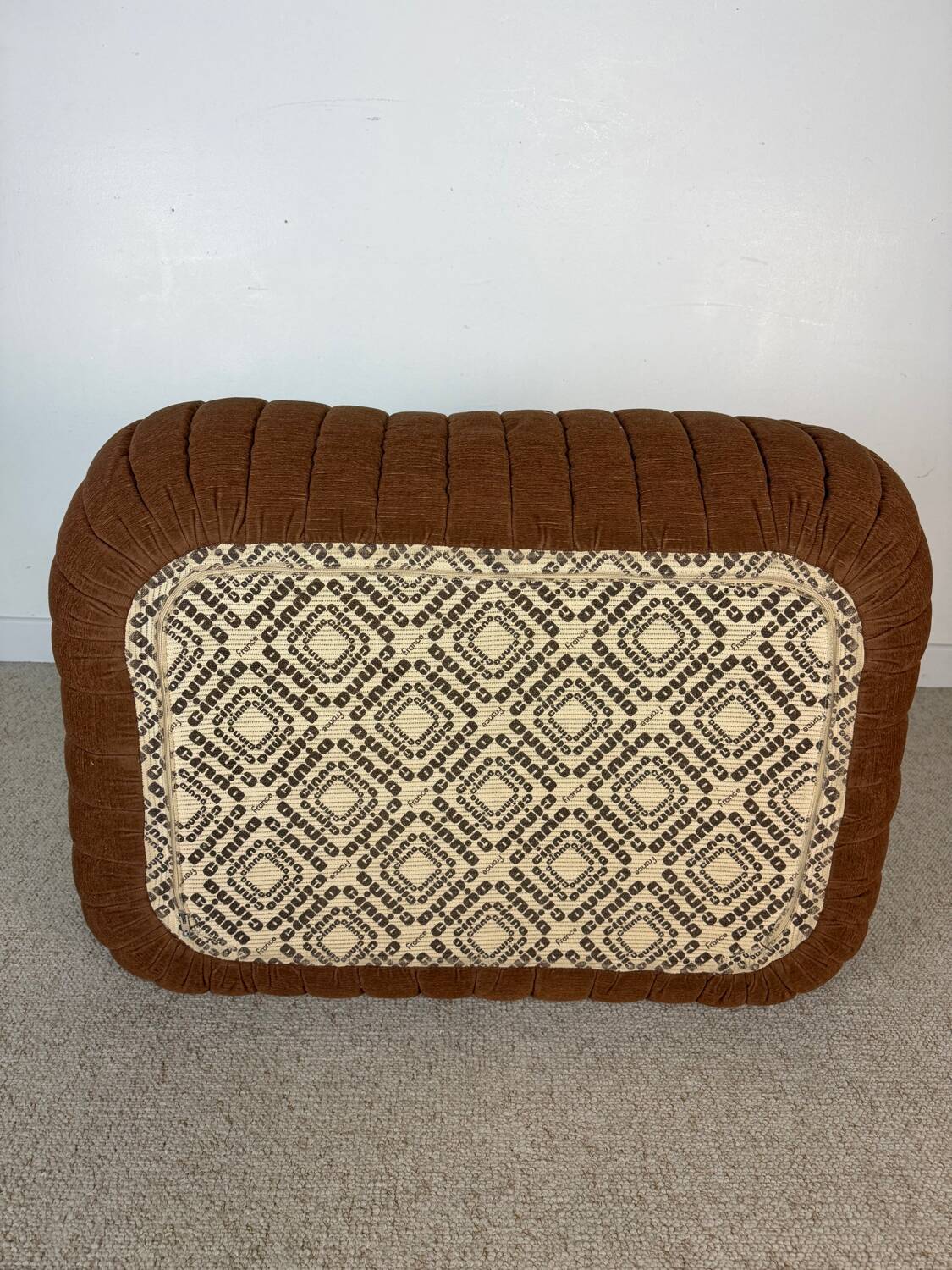 Armchair and two poufs – Annie Hiéronimus for Cinna – Corduroy velvet