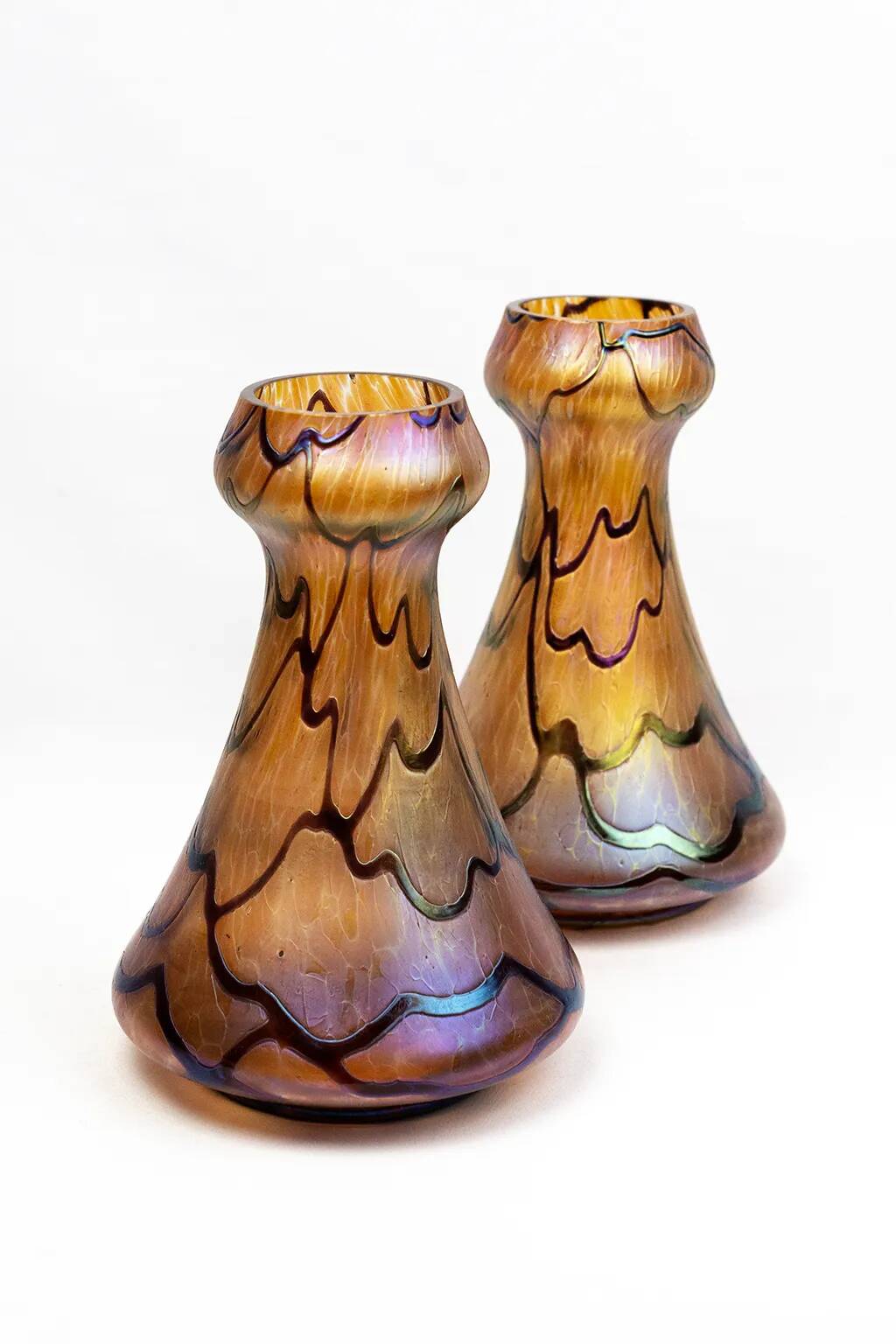 Pair of Art Nouveau iridescent glass vases – Pallme-König & Habel, circa 1900