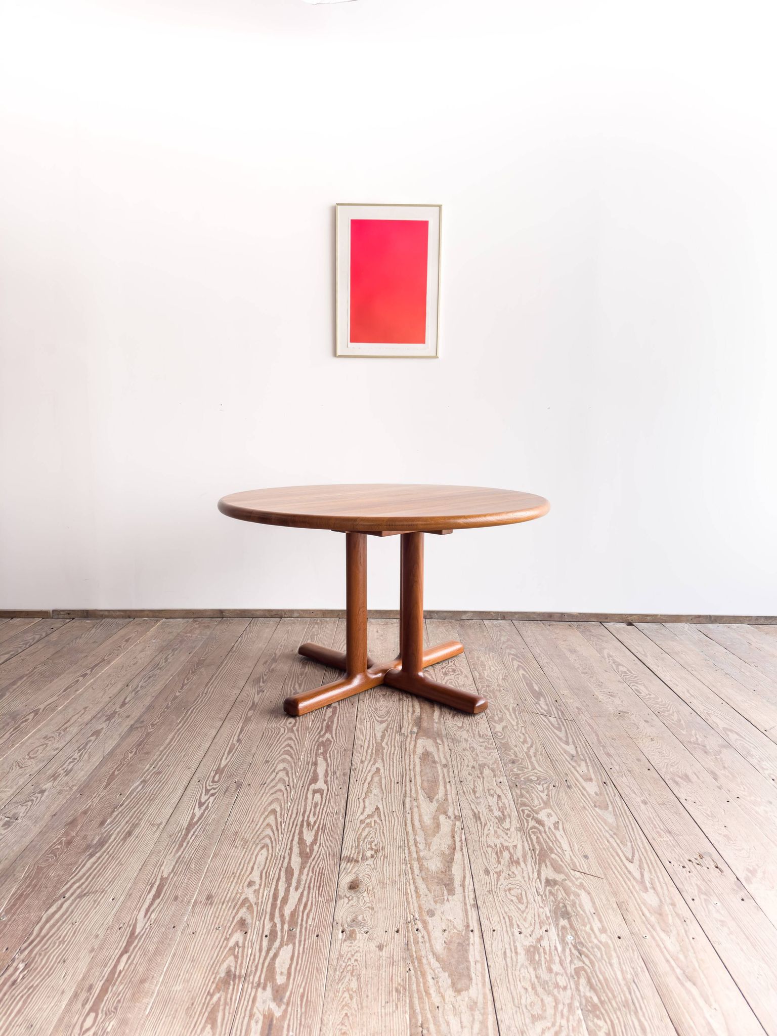 Table ronde extensible en teck de Dyrlund, Danemark