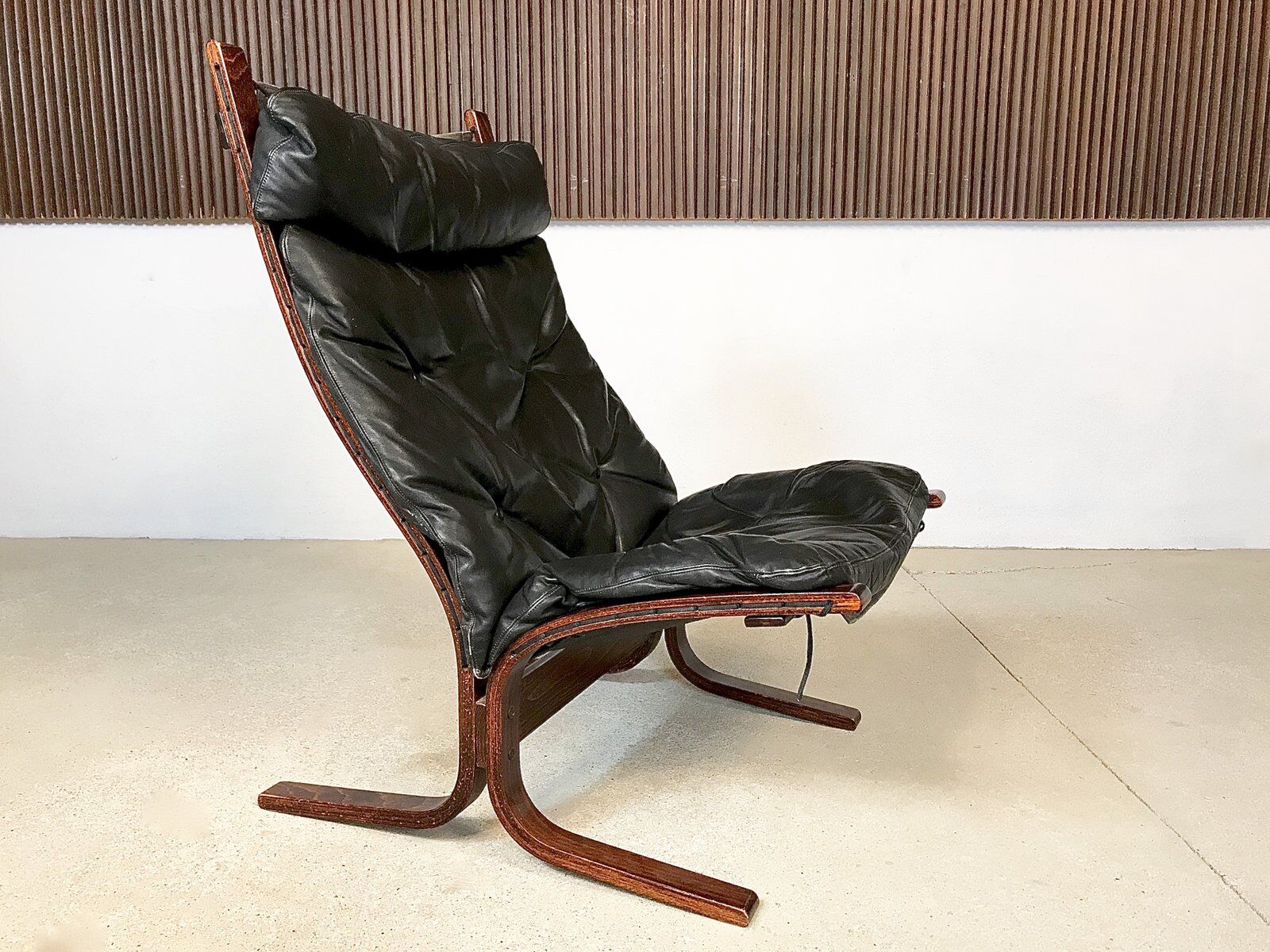 Siesta leather highback chair by Ingmar Relling for Westnofa, 1960s