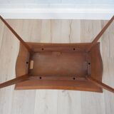 Coffee table with compass feet