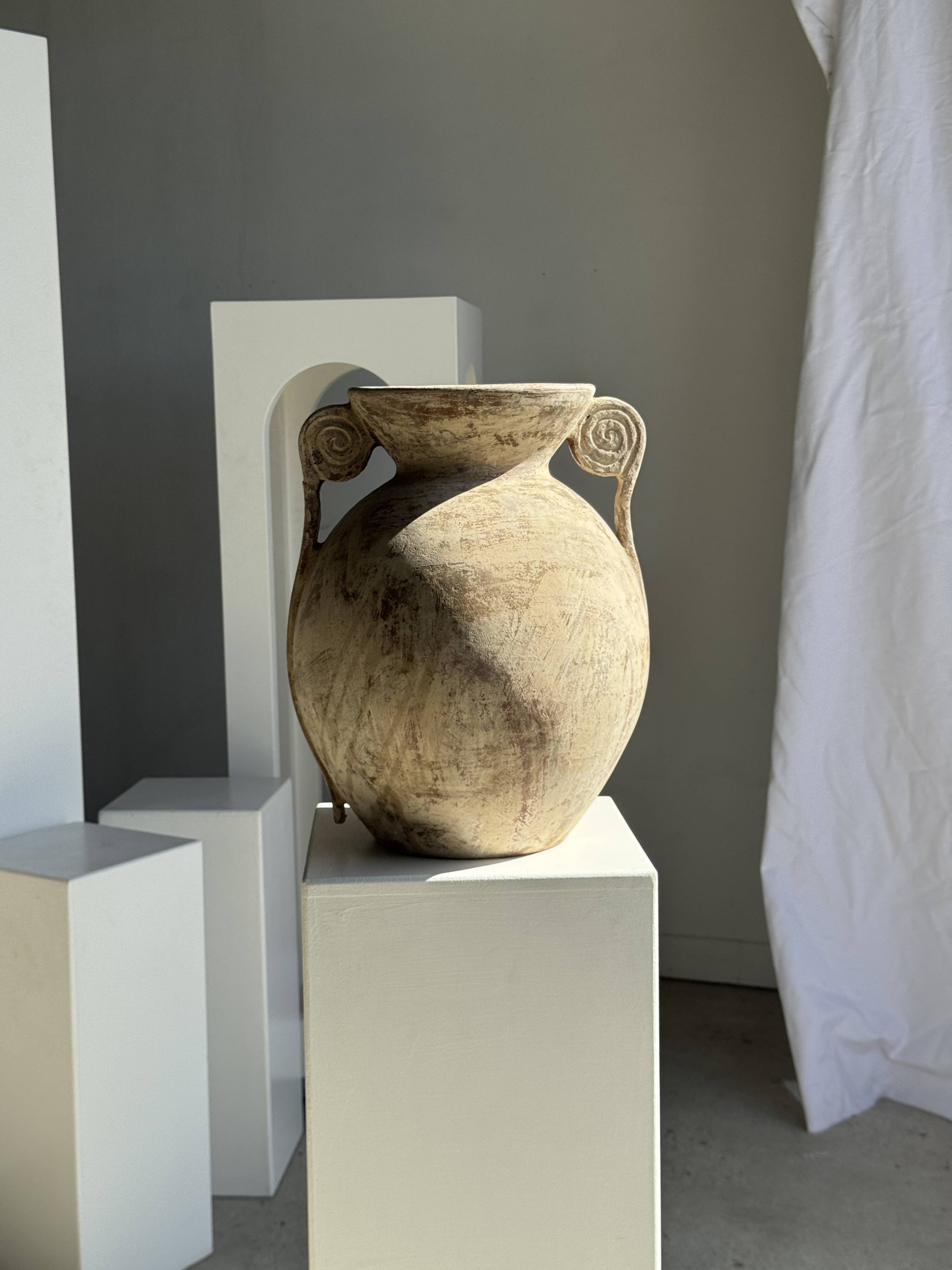 Large cream vase with double spiral handles in antique style, made of terracotta, H42 D3.