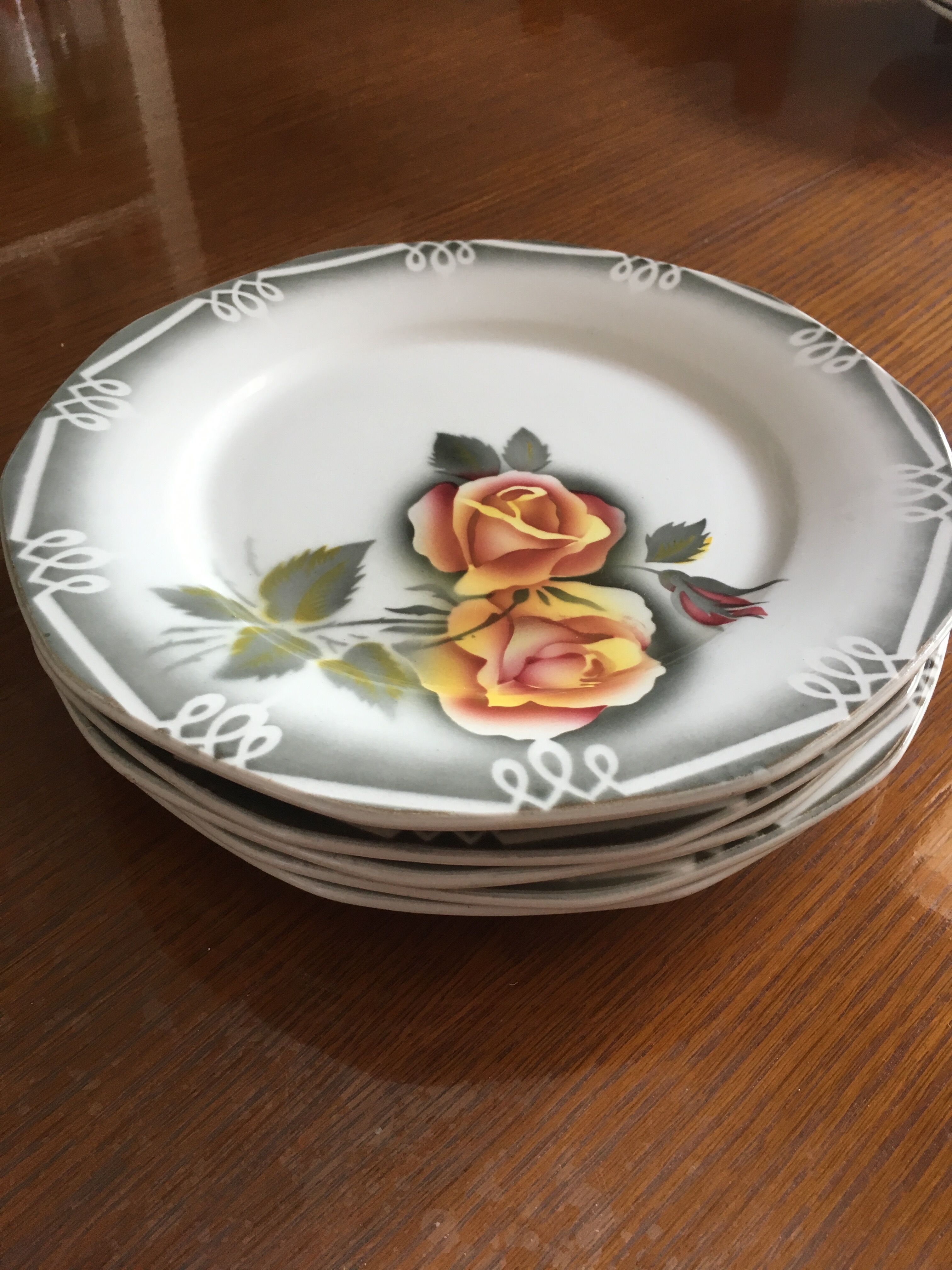 Lot of porcelain plates Digoin from sarreguemines series Odile