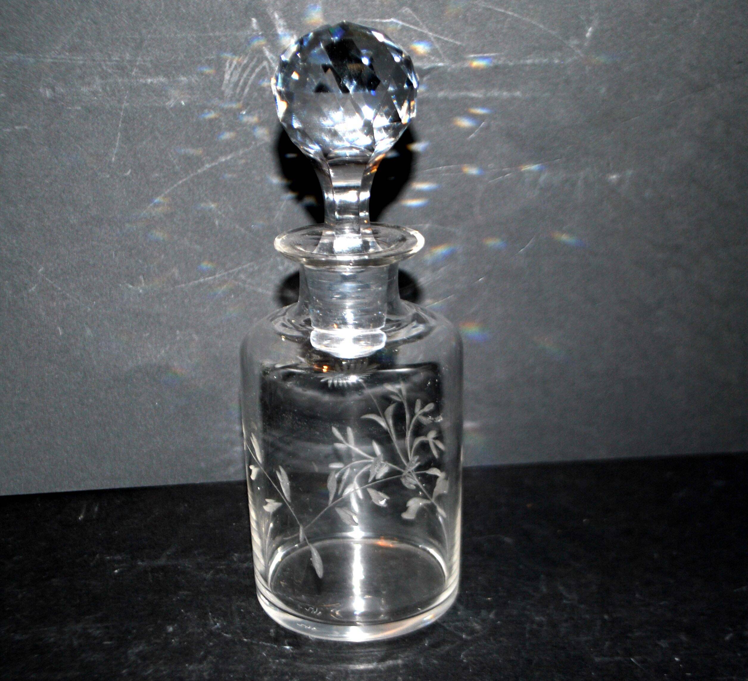 Antique Saint-Louis floral engraved crystal bottle carafe H17cm