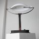 Lampe vintage en verre de Murano avec abat-jour en verre dépoli blanc et base de bureau en chrome, design italien des années 1970 inspiré de l'ère spatiale.
