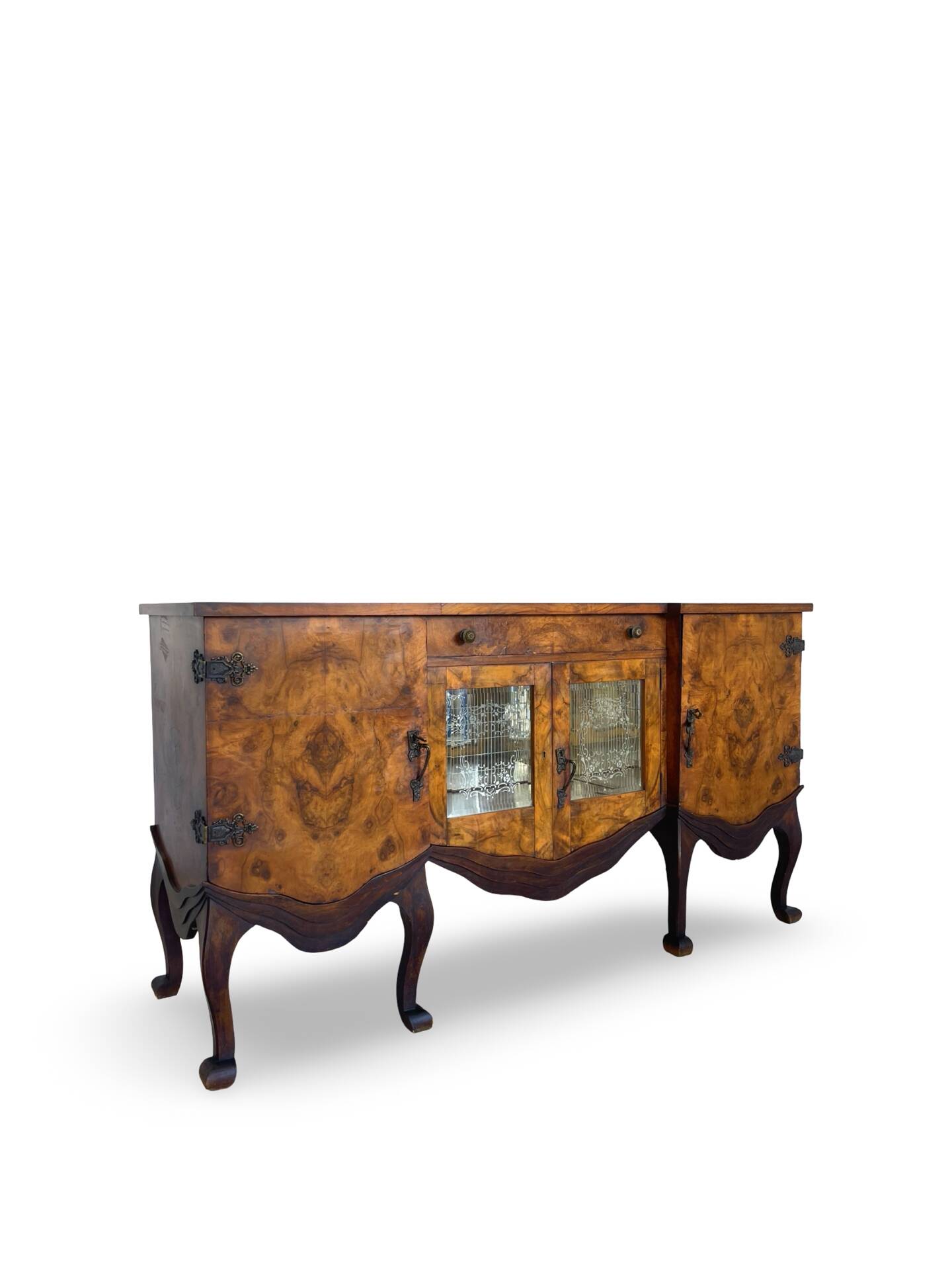 Buffet en noyer burr italien, années 1930.