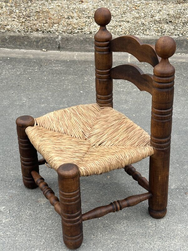 Chaise basse en chêne et paille design vintage années 60