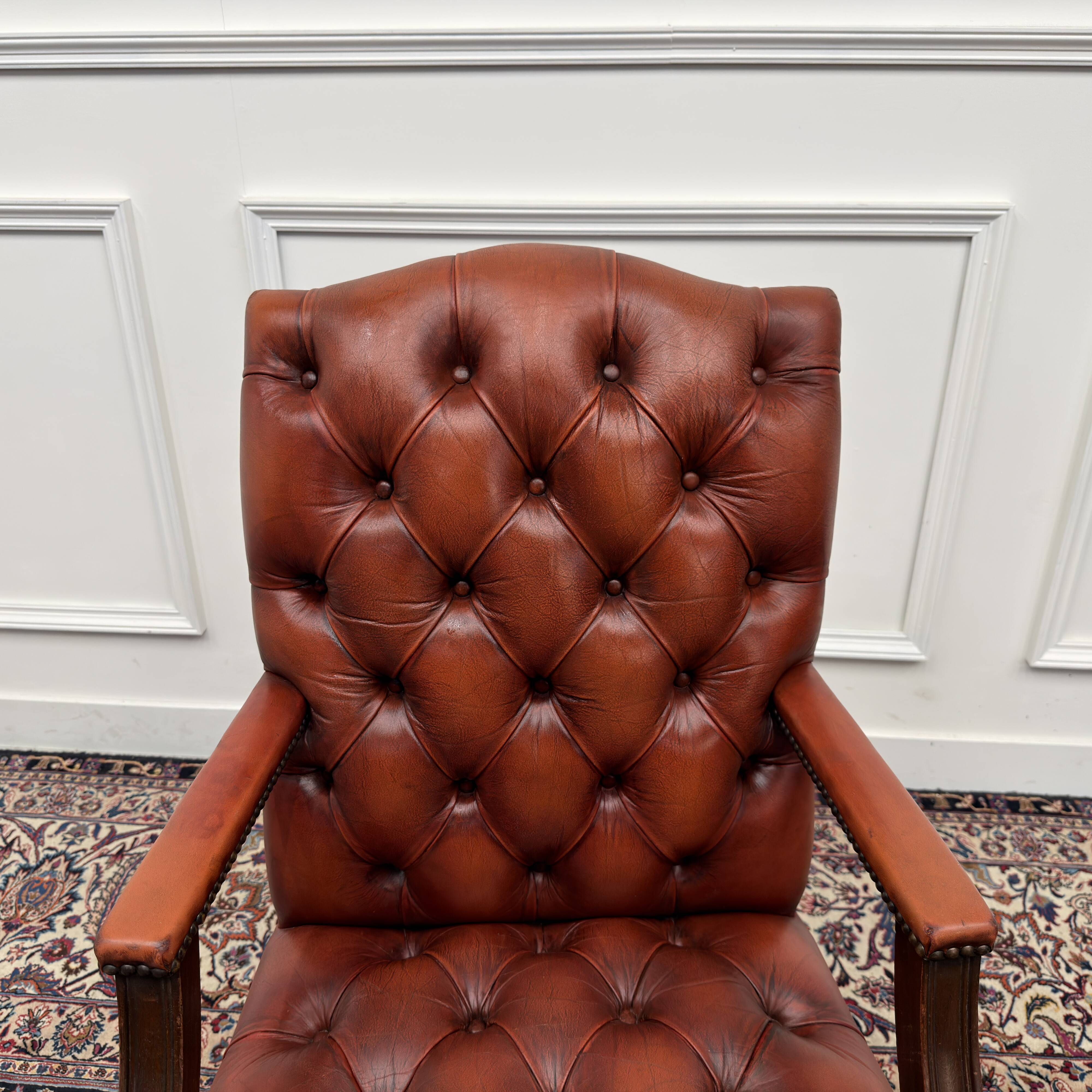 Chaise de bureau Chesterfield anglaise, chaise président.