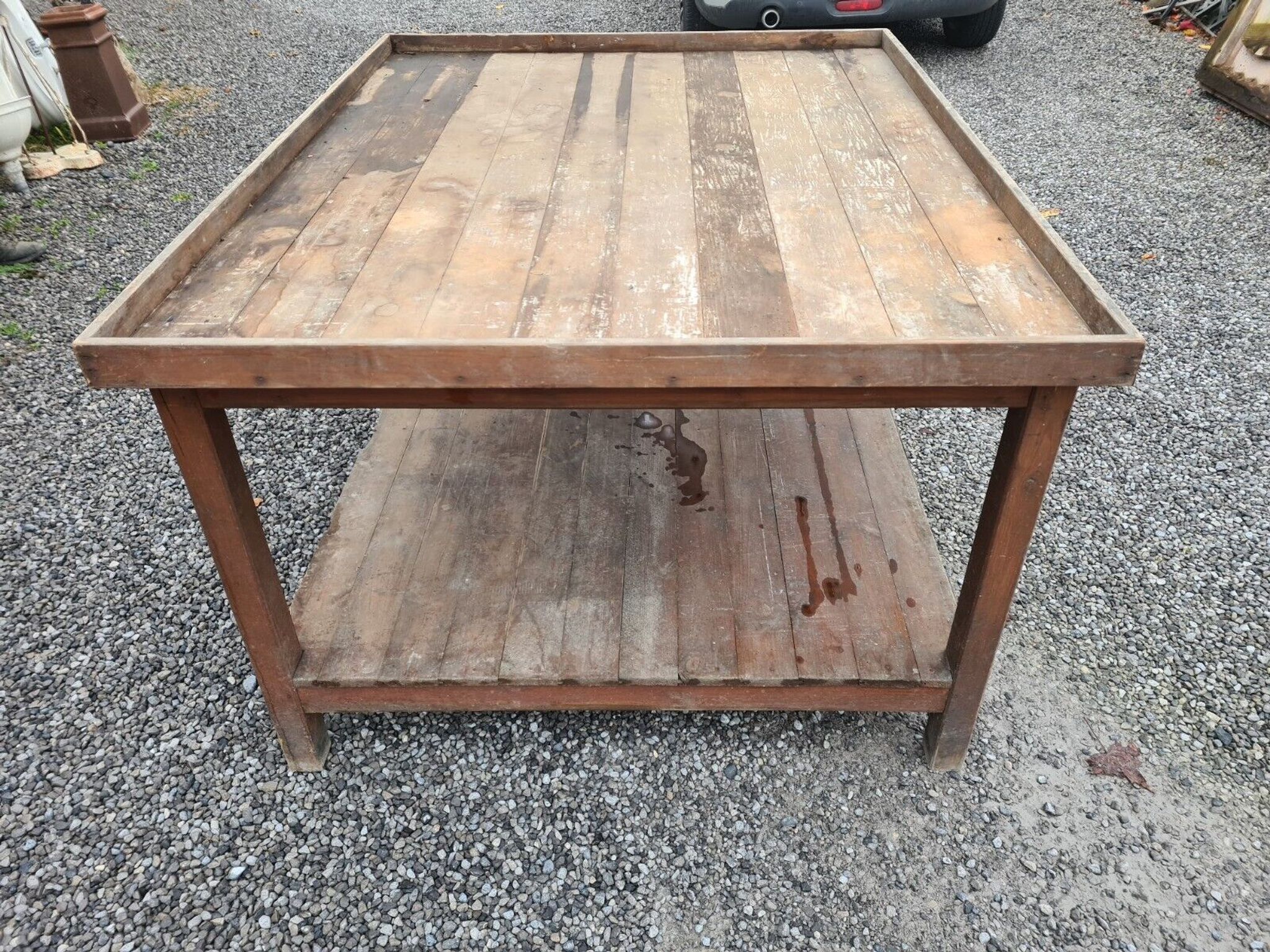 Table à doubles plateaux en sapin