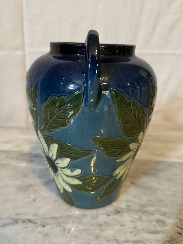 Vase en terre cuite vernissée