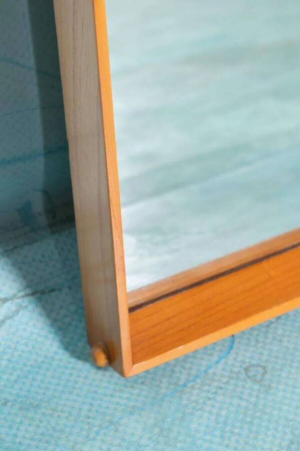 Miroir en bois Japandi scandinave des années 70, miroir minimaliste.