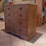 Old English chest of drawers
