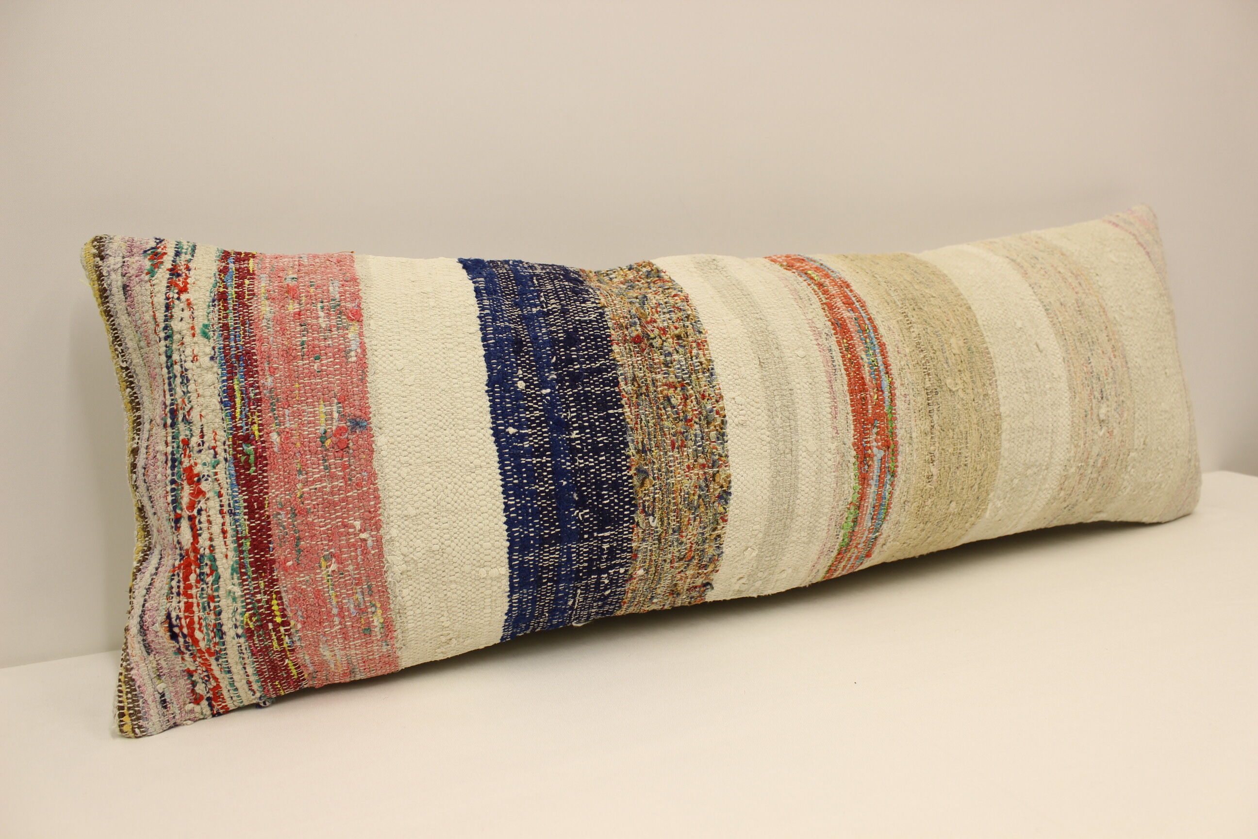 Housse coussin vintage 30x90 cm kilim