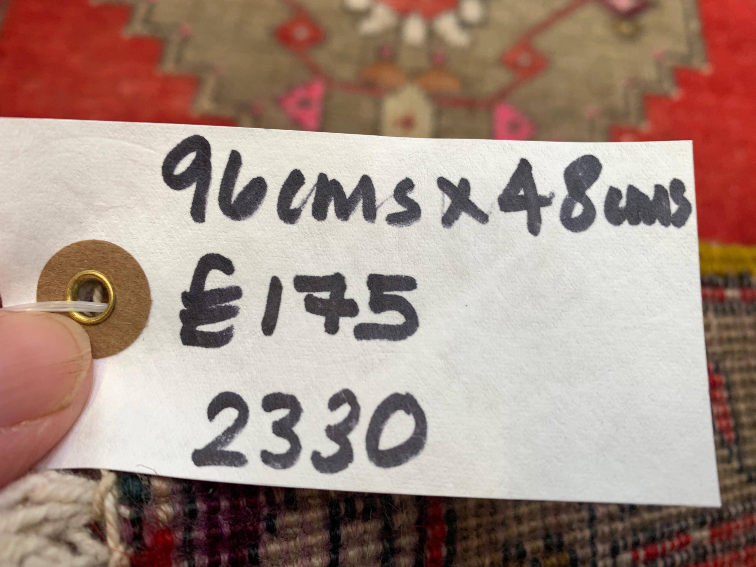 Small Vintage Turkish Rug 96x48 cm, Short Runner, Tribal, Shabby, Mini Carpet