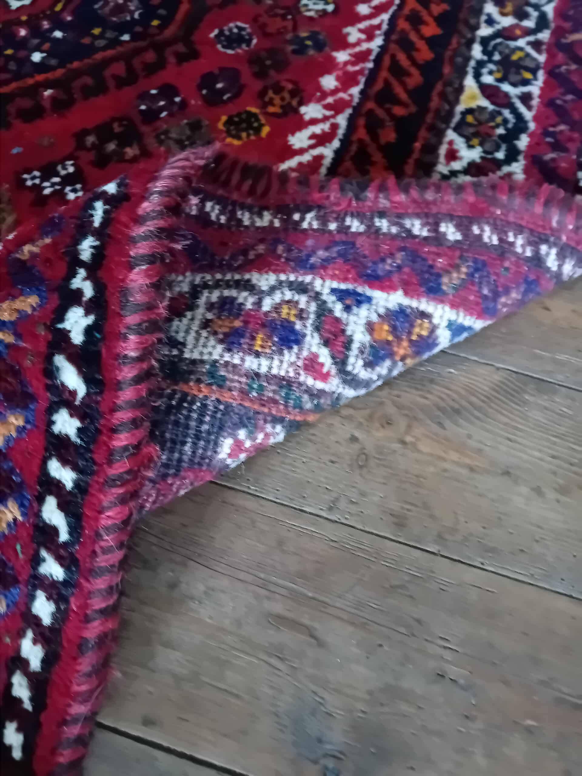 Handmade Persian Qashqai Rug 156x115cm